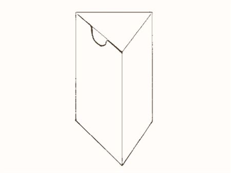 Треугольная коробка